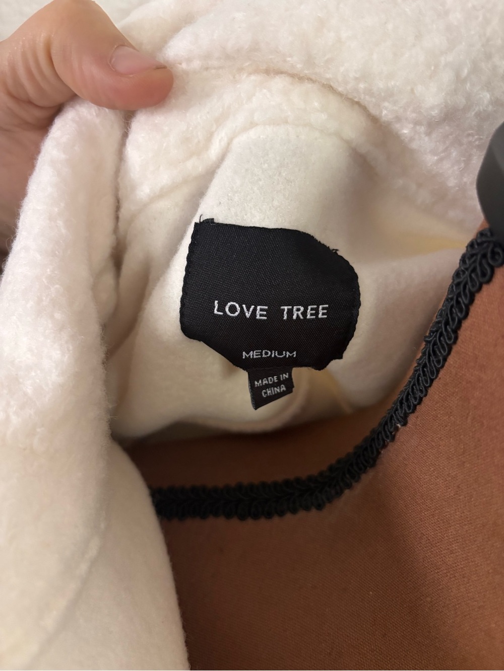 Love Tree Women Off-White Fleece Oversized Button-Up Shacket SZ M NWT. - Picture 4 of 8